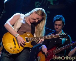 Joanne Shaw Taylor at Bluestracje 2013 (20)